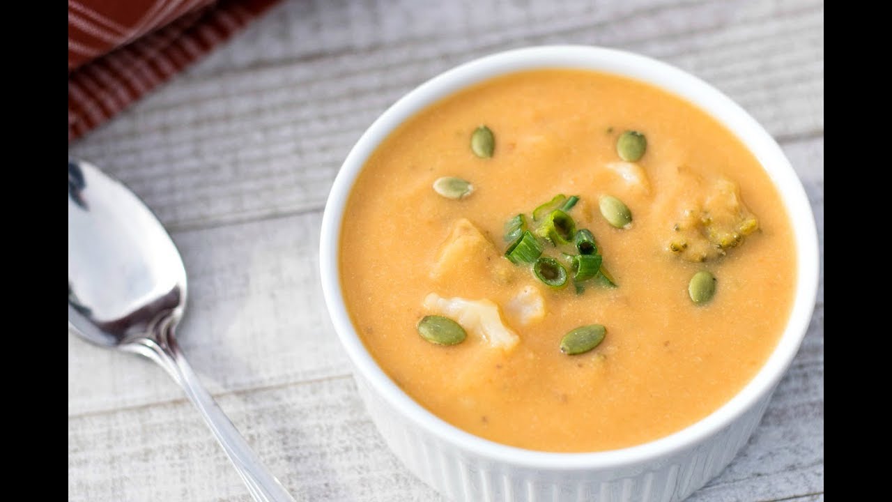 Cheesy Cauliflower Broccoli Soup