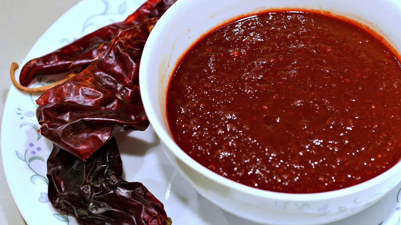 New Mexican Red Chile Sauce