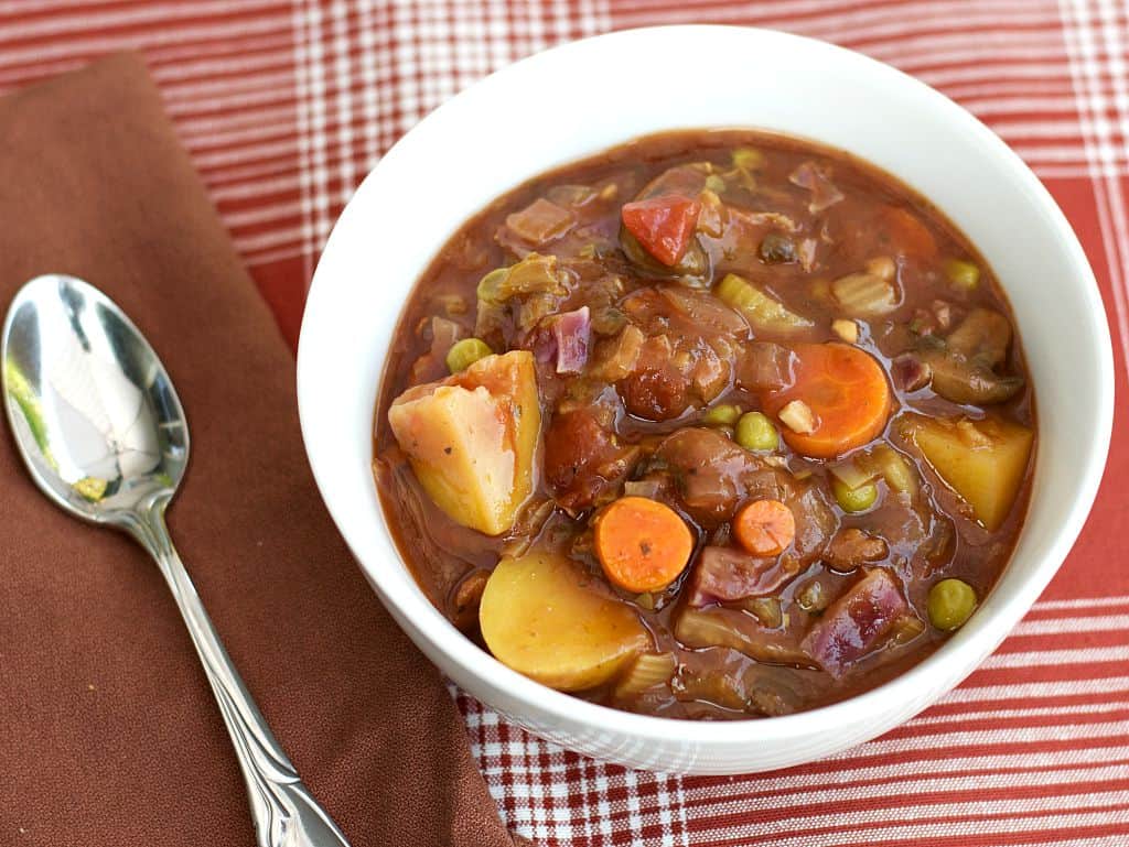 https://www.brandnewvegan.com/wp-content/uploads/2014/07/hearty-vegetable-stew1.jpg