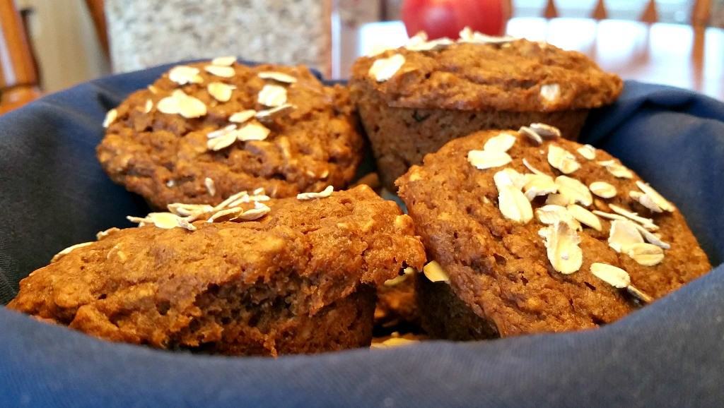 oatmeal applesauce muffins