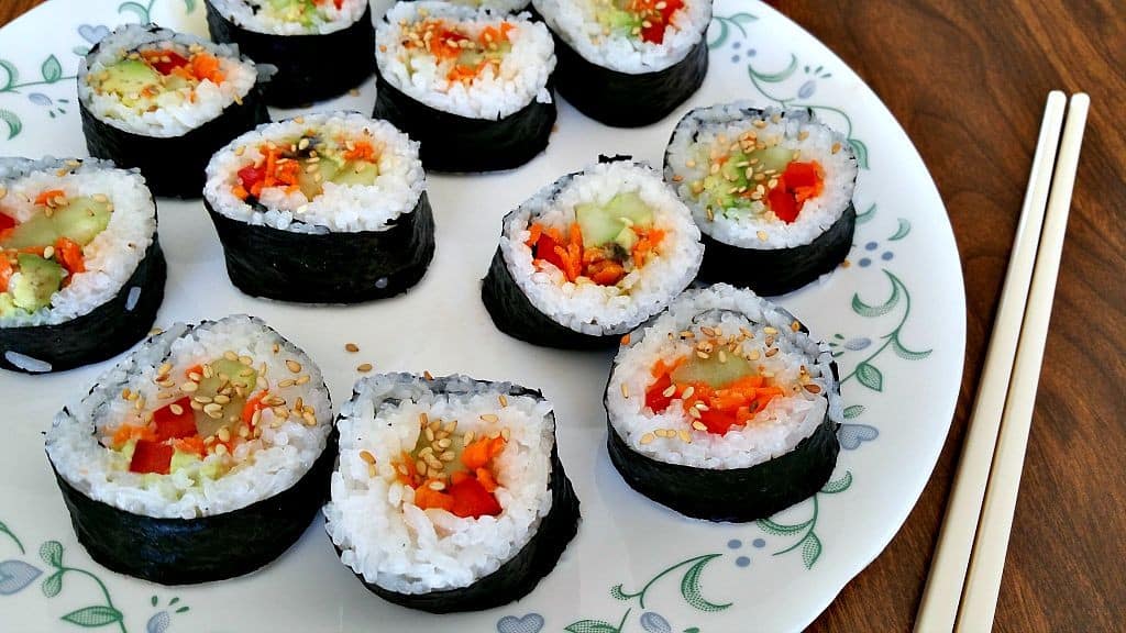 6 Easy Steps to Clean Your Sushi Mat