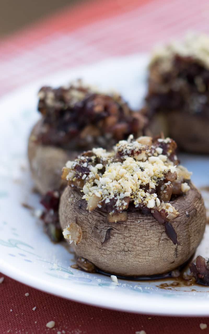 vegan stuffed mushrooms