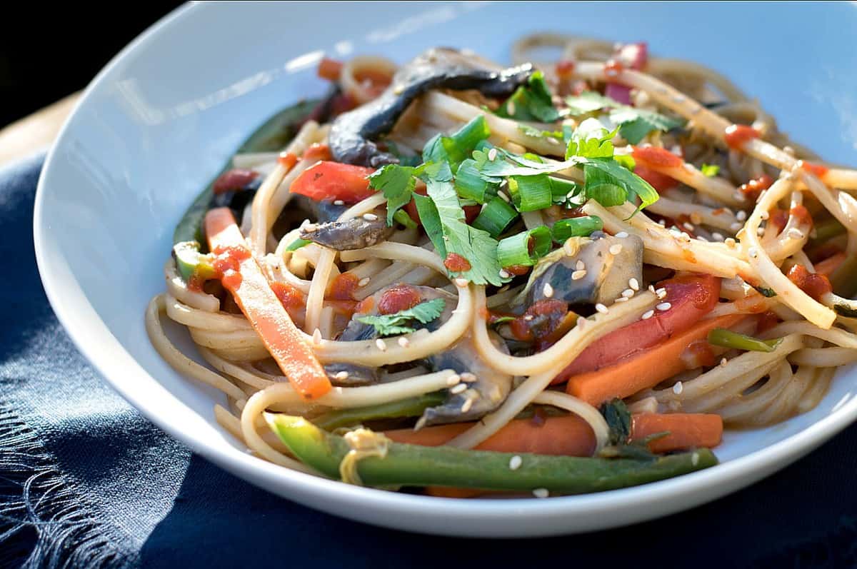 spicy veggie noodles stir fry