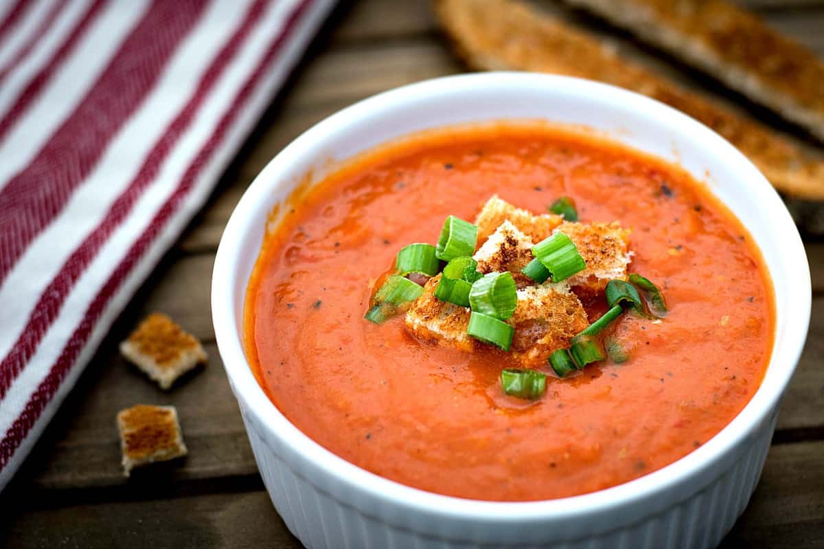 vegan roasted bell peper soup