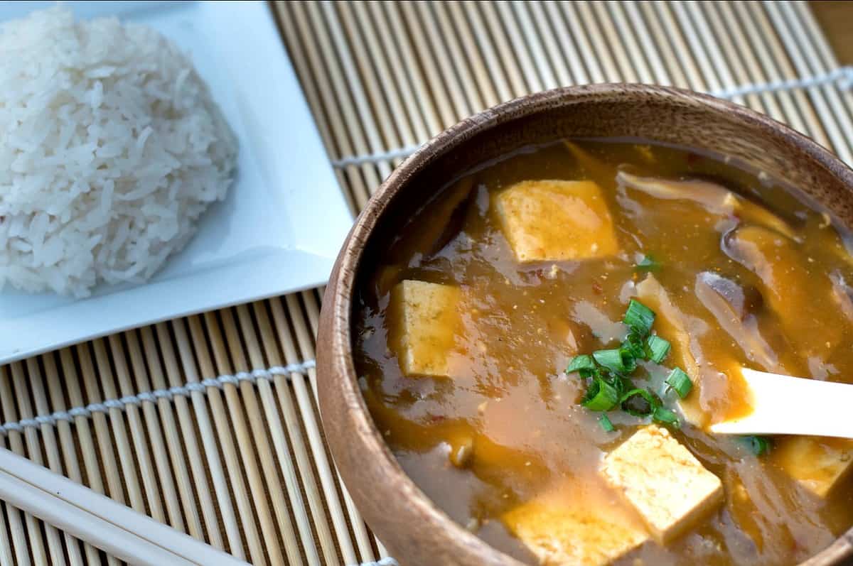 vegan hot and sour soup