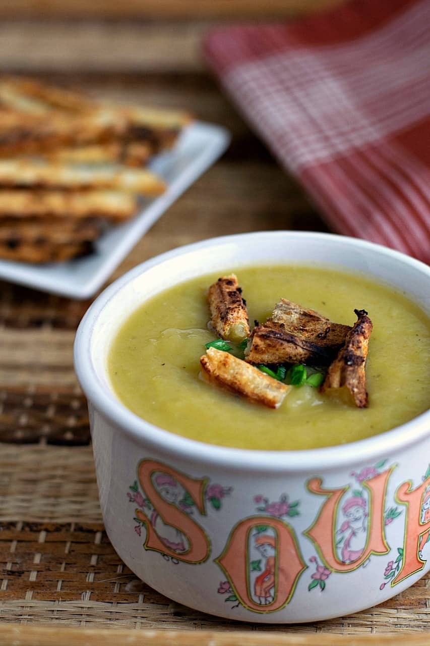 Vegan Potato Leek Soup 