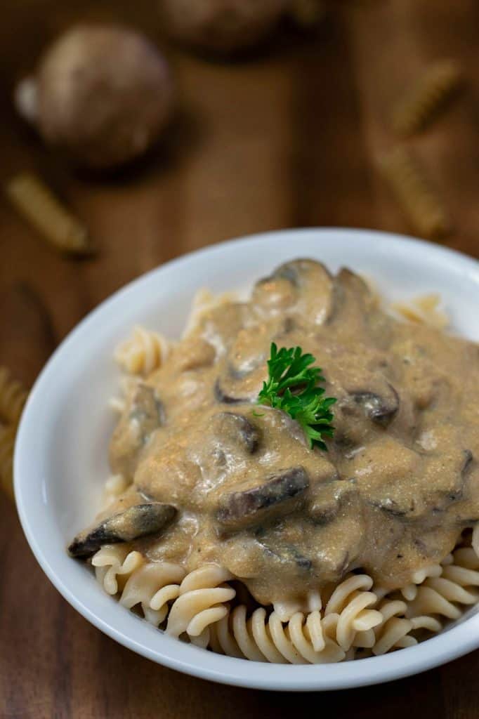 Easy Vegan Mushroom Stroganoff