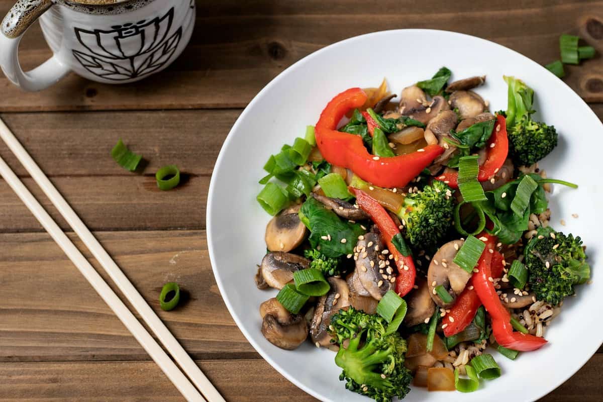 oil-free mushroom broccoli stir fry