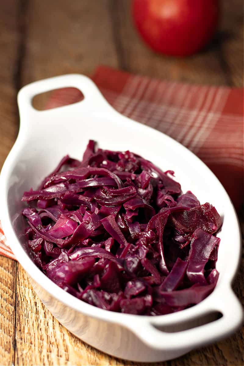 braised red cabbage and apples