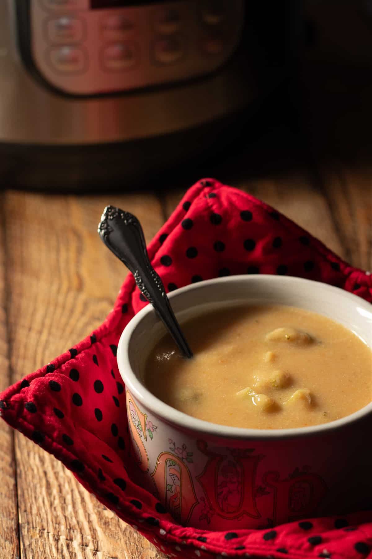 vegan broccoli cheddar soup for the instant pot