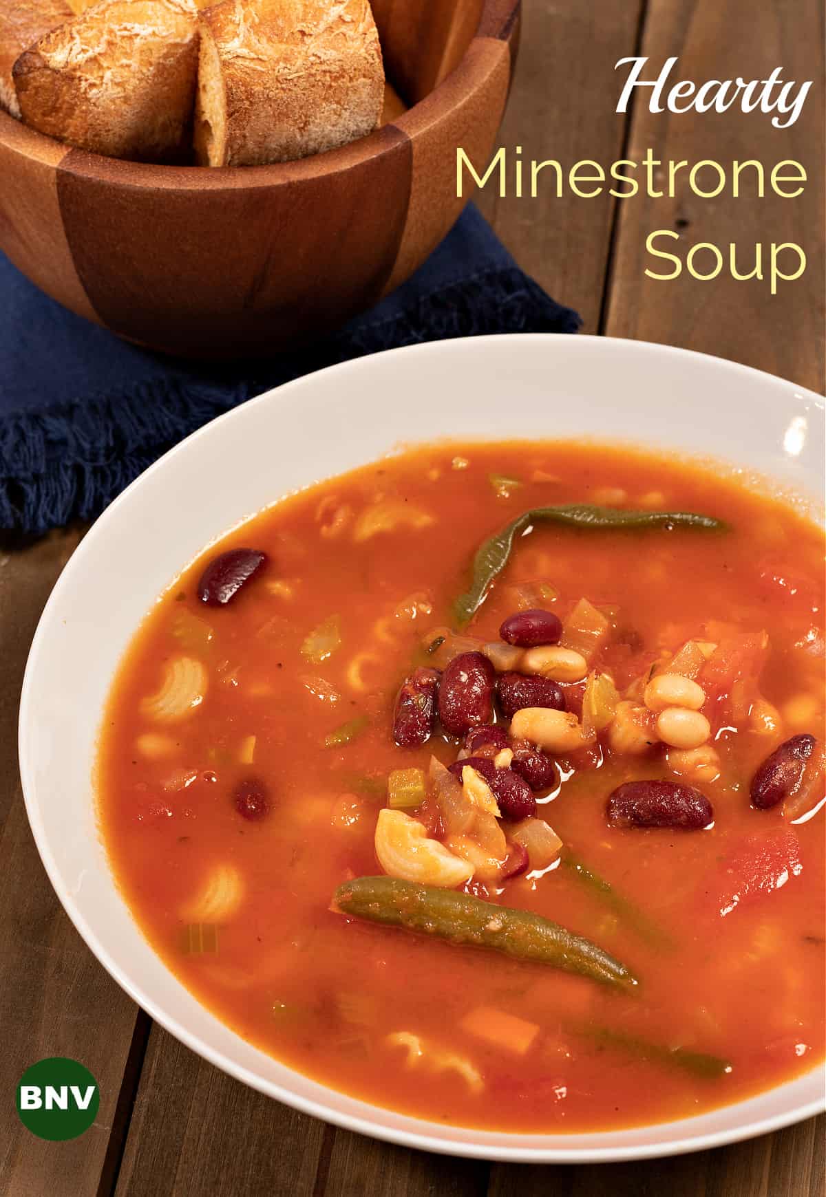 https://www.brandnewvegan.com/wp-content/uploads/vegan-minestrone-p1.jpg