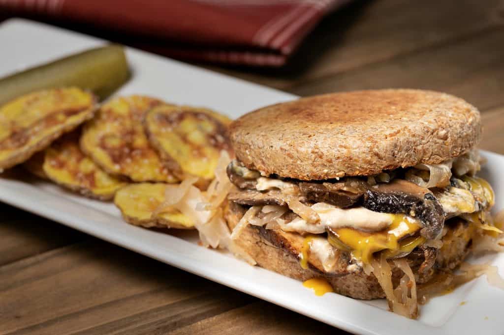 vegan mushroom reuben