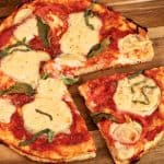 oil-free vegan pan pizza
