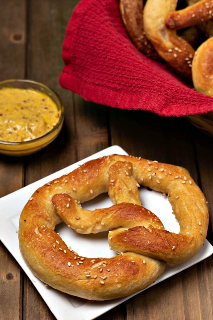 homemade vegan soft pretzels